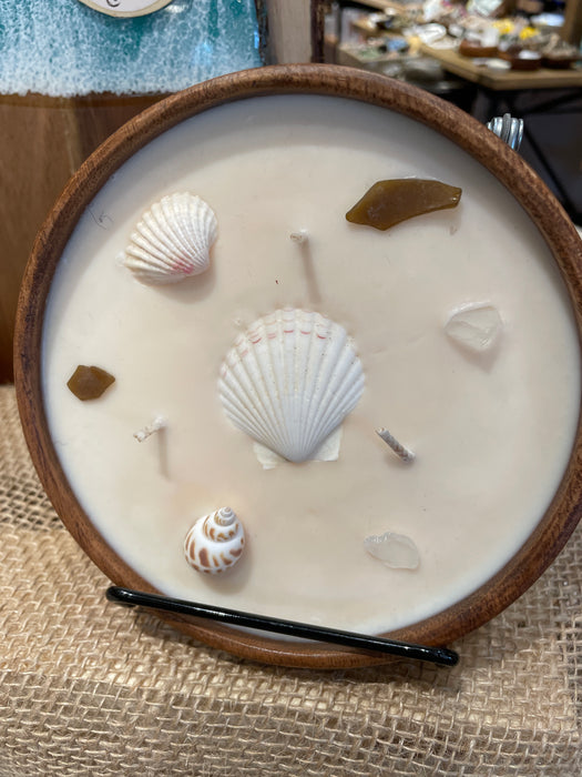 Camas Flames Beach Candle 3 Wick Very Vanilla