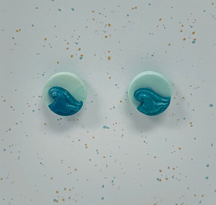 HandCrofted Simple Studs Ocean Waves