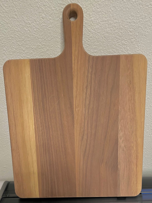 Camas Creations Walnut Cutting Board Engraved