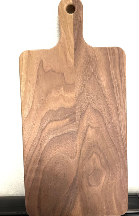 Camas Creations Walnut Cutting Board Engraved