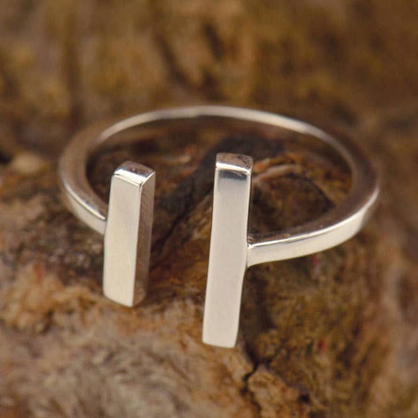 Nina Designs Silver Adjustable Bar Ring
