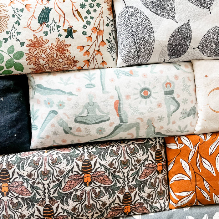 The Bohemian Box Shop - Hot & Cold Therapy Neck Wrap - Earth Botanicals