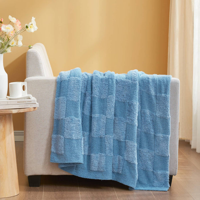 DreamValley - Snuggle Sac Checkered Faux Fur Soft Warm Microfiber Throw Blanket