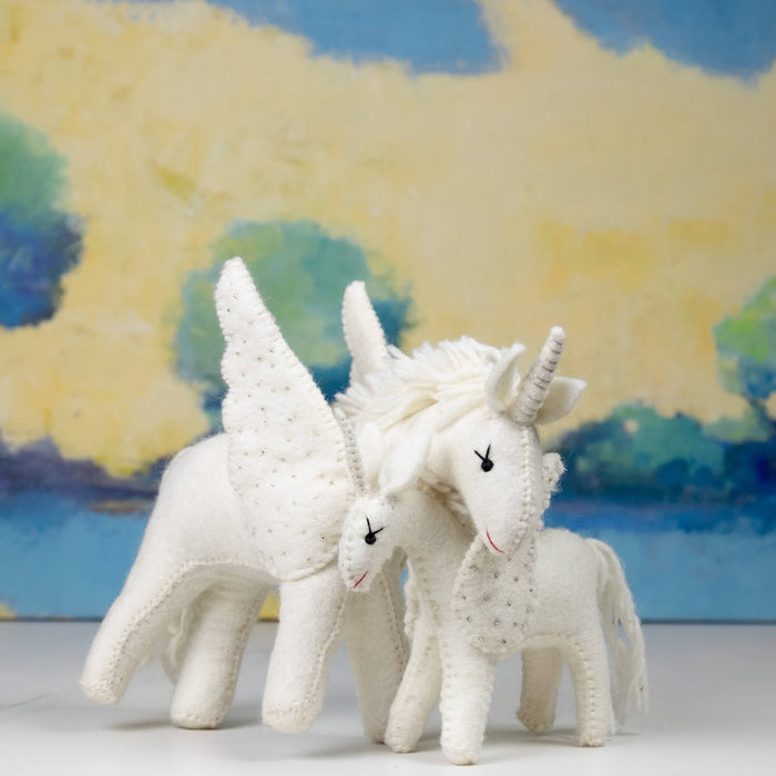 The Winding Road - Toys - Unicorn - White - Small