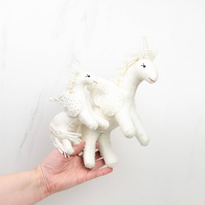 The Winding Road - Toys - Unicorn - White - Small