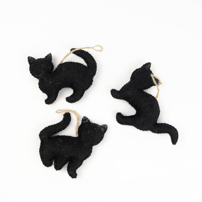 The Winding Road - Ornament - Felt Black Cats - Halloween Decor! NEW!