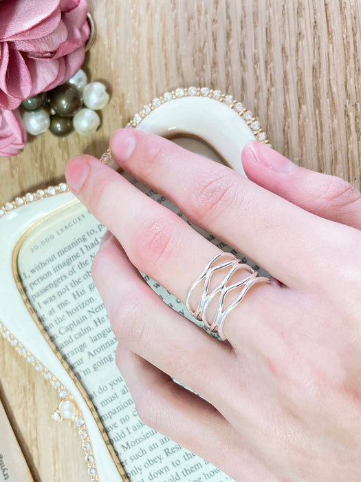 Zoey Simmons - Handmade Freeform Ring