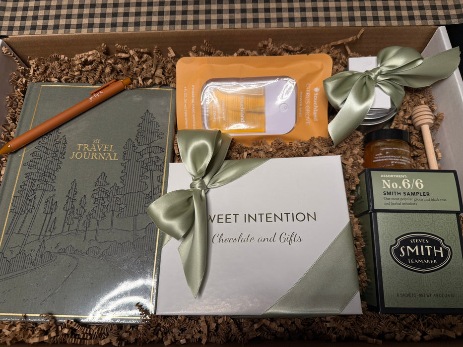 Travel Lover’s Gift Box