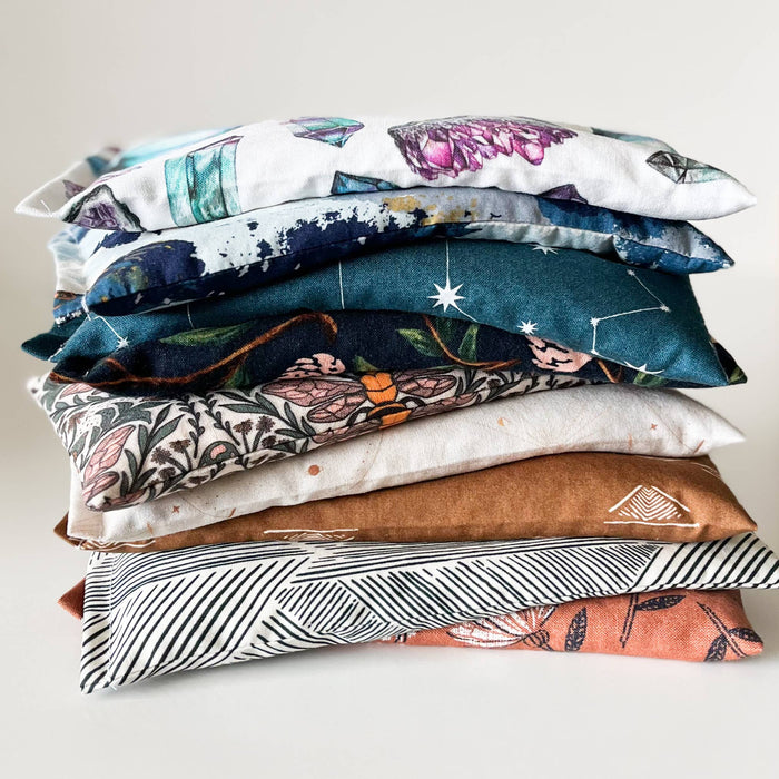 The Bohemian Box Shop - Lavender Eye Pillow - Earth Botanicals