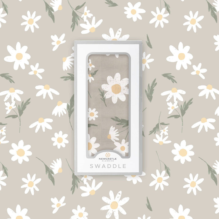 Newcastle Classics - White Daisy Bamboo Swaddle