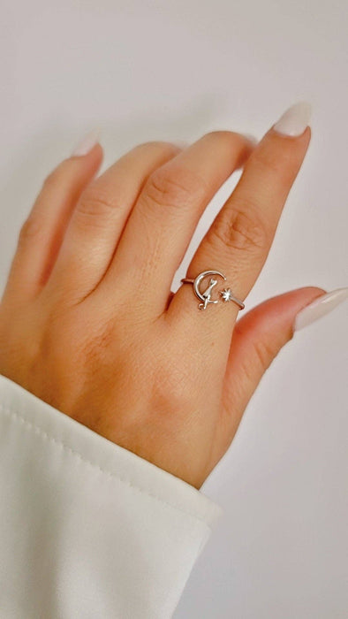Ring Lizard Jewelry - Cat Sitting on the Moon Ring