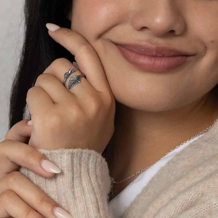 Nina Designs - Adjustable Snail and Leaf Ring