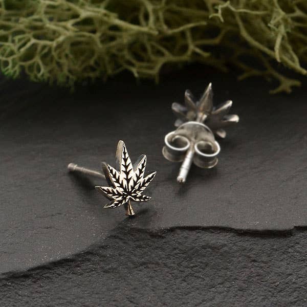 Nina Designs Pot Leaf Post Earrings 7x7mm